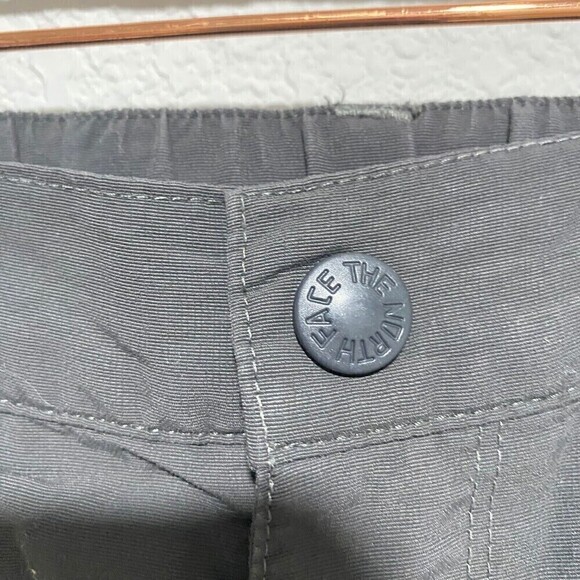 The North Face Mens Cargo Shorts Gray Mid Rise Regular Fit Flat Front Med - Picture 3 of 9